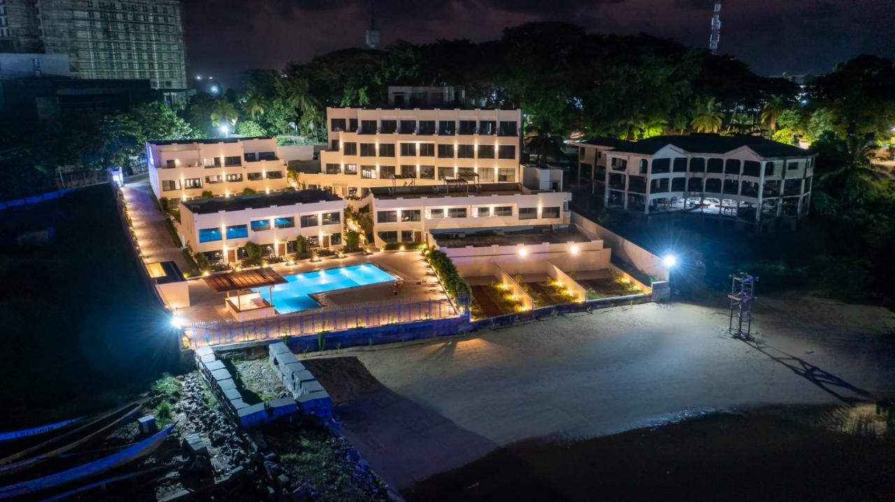 פריטאון The Lead Hotel מראה חיצוני תמונה